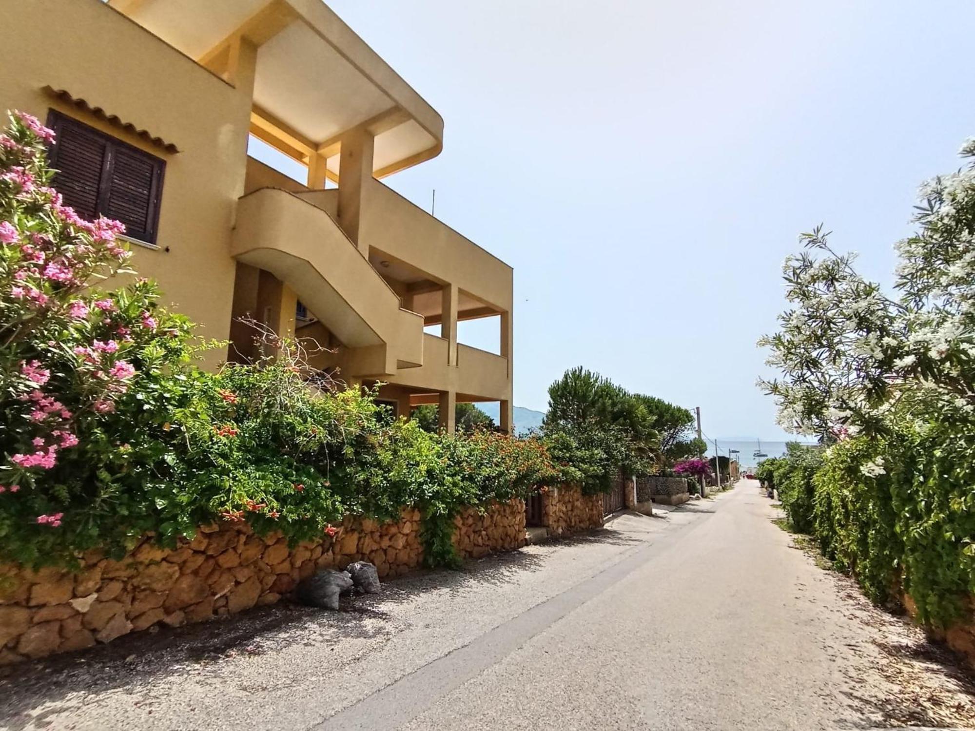 Villa Il Rustico Di Pino Custonaci Exterior foto
